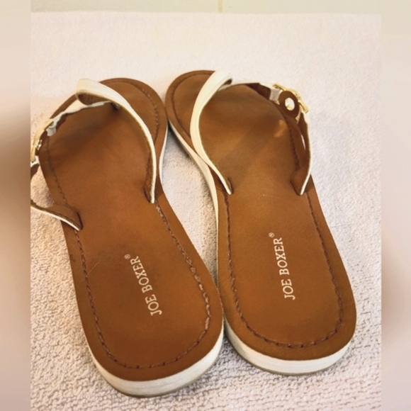 Joe Boxer Leather Brown and White Sandals with‎ Thong Design (Size 5/6) - Picture 4 of 8